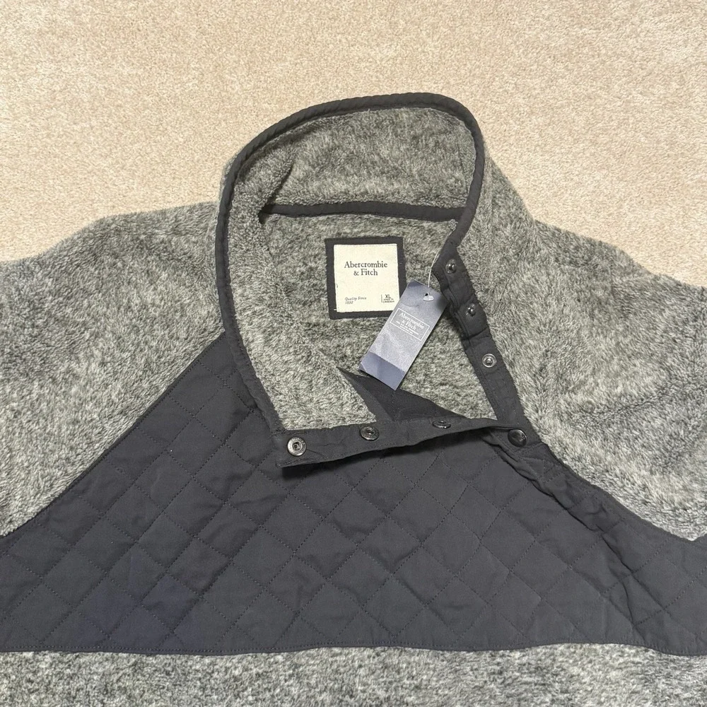 Abercrombie & Fitch Quilted Asymmetric Snap Button Fleece Pullover Size XL NWT